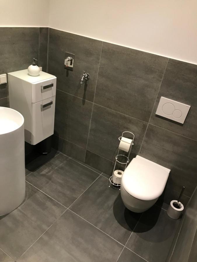 Apartment Cologne, Airport, *